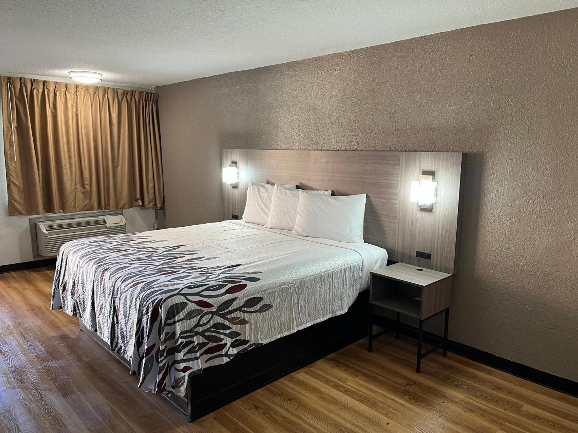 Red Roof Inn Memphis - Graceland Airport Экстерьер фото
