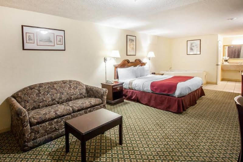 Red Roof Inn Memphis - Graceland Airport Экстерьер фото